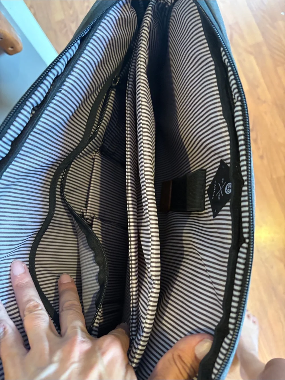 Pkg laptop bag